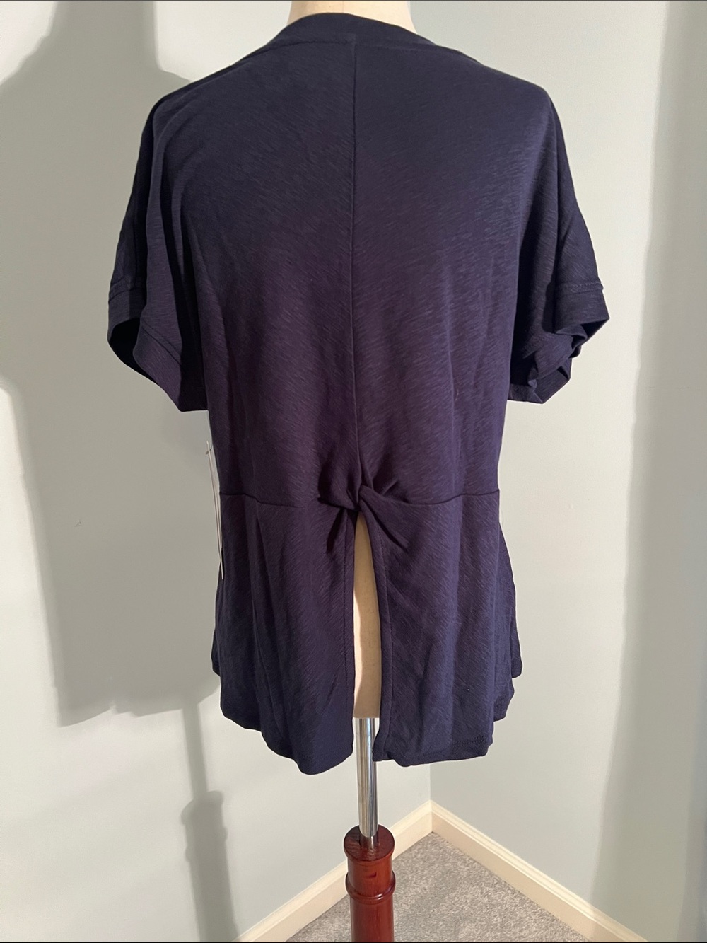 NWT Women's Short-Sleeve Crewneck Tee in Navy